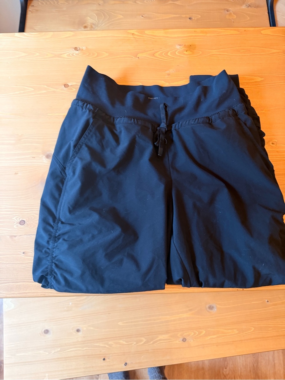 Athleta Black Drawstring Waist Athletic pants